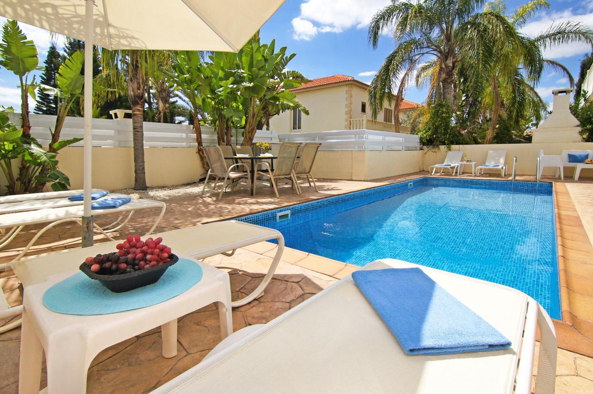Nissi Sapphire Vakantiehuis *