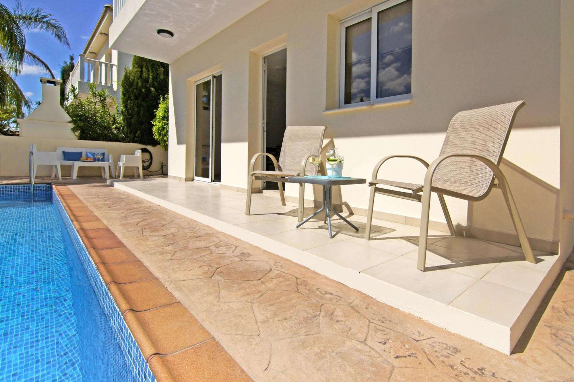Vakantiehuis Nissi Sapphire *